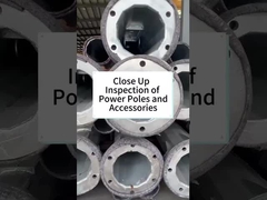 Inspección cercana de los postes de transmisión de alta tensión