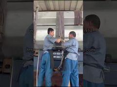 Envío de postes de acero de gran tamaño para líneas eléctricas de alta tensión.