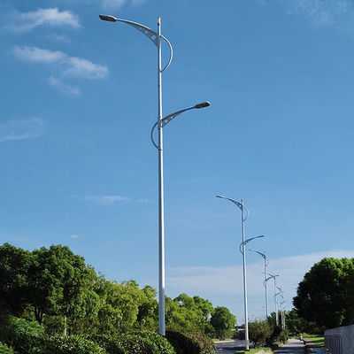 Diseño personalizable del poste de luz de la calle con material de acero galvanizado en caliente
