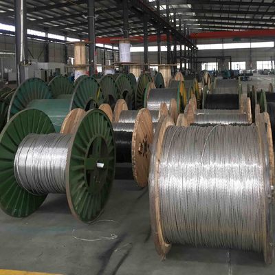 colocaciones de la suspensión y de la tensión de los accesorios del polo de 12kv 35kv para el ² del ² 50m m de los conductores 120m m de AAAC ACSR
