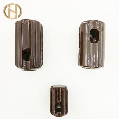 Termine el ANSI de cerámica del Bullnose del aislador de la porcelana de la tensión 54-1, 54-2, 54-3, 54-4 accesorios del polo