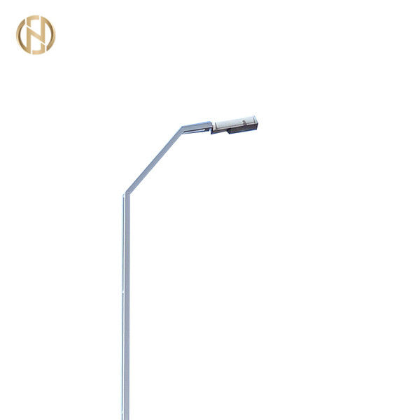 Galvanizado en caliente Q235B poste de luz de calle con color personalizable