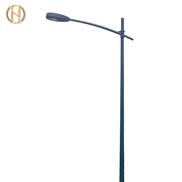 Galvanizado en caliente Q235B poste de luz de calle con color personalizable