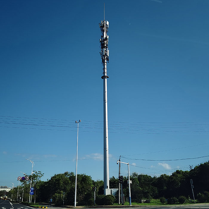Polos de telecomunicaciones diseñados a medida con cálculo de presión del viento y análisis de estructura de acero