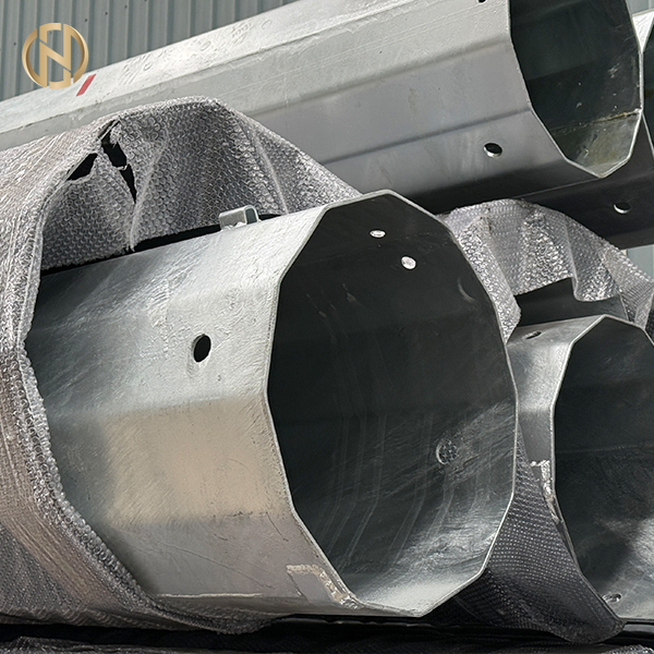 Poste de línea de transmisión eléctrica de alta tensión galvanizado en caliente, equipo eléctrico