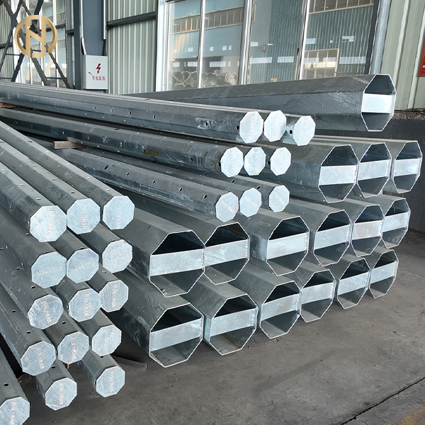 Poste de energía de acero de distribución eléctrica galvanizado por inmersión en caliente octogonal poligonal de 25 pies a 45 pies