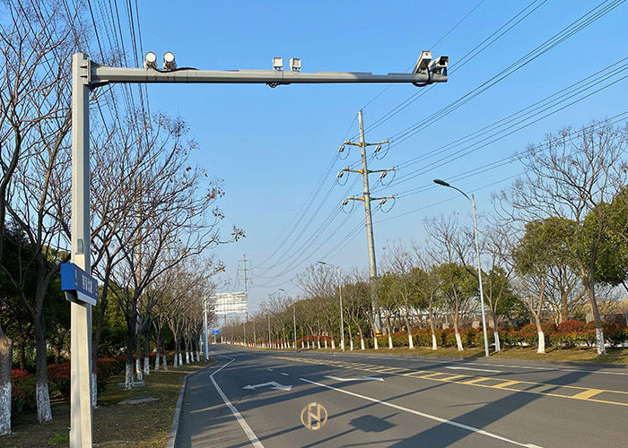 SGS Q345 los 8M Telescopic Cctv Pole L tipo color estándar de RAL