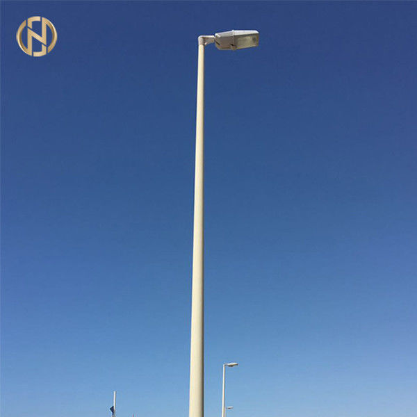 Poste moderno confiable de la lámpara del camino 10m dual/solo brazo ISO 9001 certificado