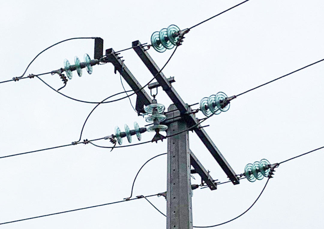 asambleas de Crossarms de la distribución de 33KV 35KV 10000S para la sola estructura de poste