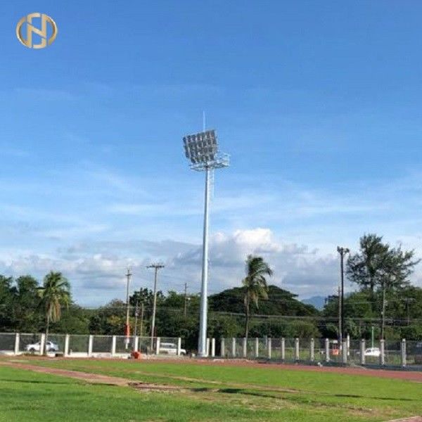 Alto palo poste de la plaza   forma poligonal de los 25M los 35M los 40M Flood Light Poles