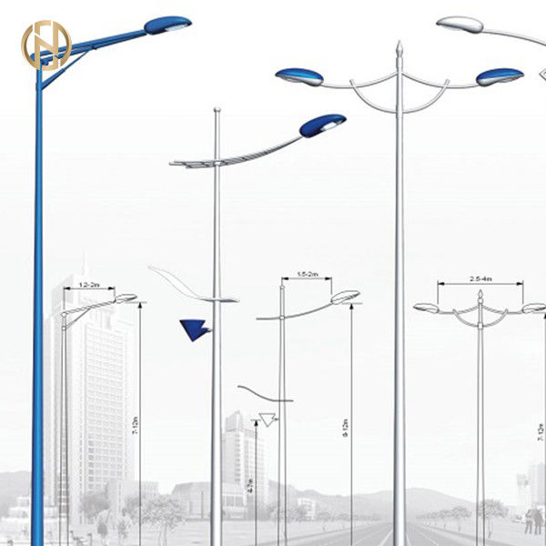 Grueso ligero de acero del soporte 3-10m m de la luz de calle de la durabilidad de poste de calle alto