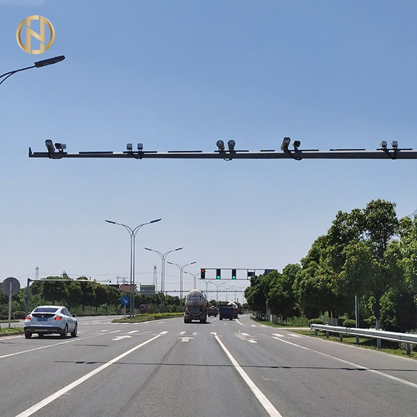 Cámara CCTV de la calle del camino que monta el servicio modificado para requisitos particulares poste disponible
