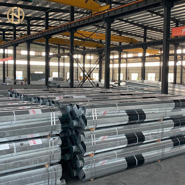 tensión tubular de postes de poder del acero de poste del acero del grueso de 3-4.5m m baja con estancia