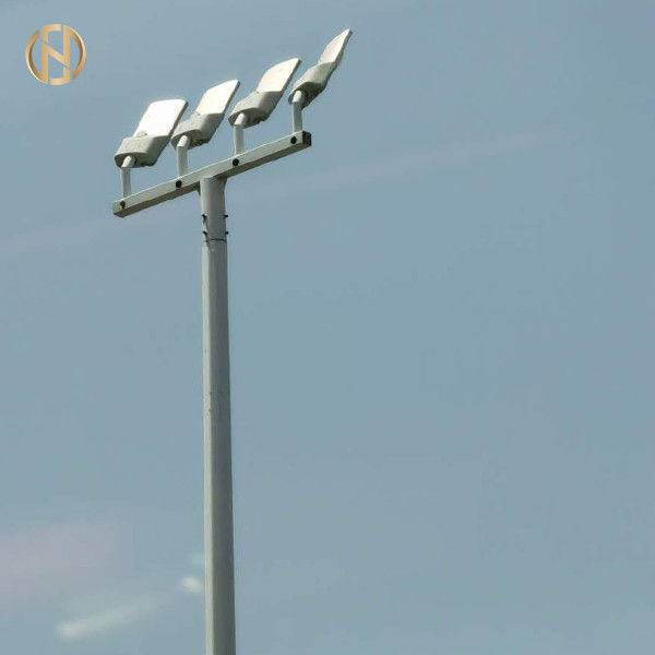 Alta superficie galvanizada color plata cubierta polvo de la inmersión caliente IP65 de la torre los 95FT del palo