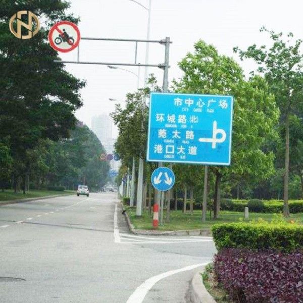 la señal de tráfico poste de los 6m los 6.5m los 8m galvanizó la forma octagonal de poste de la placa de calle de acero