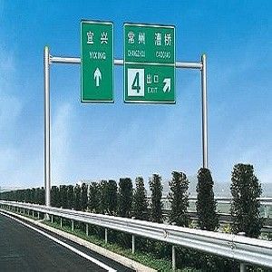 Polvo de cámara CCTV galvanizado en caliente con el estándar ASTM A123 para una protección máxima