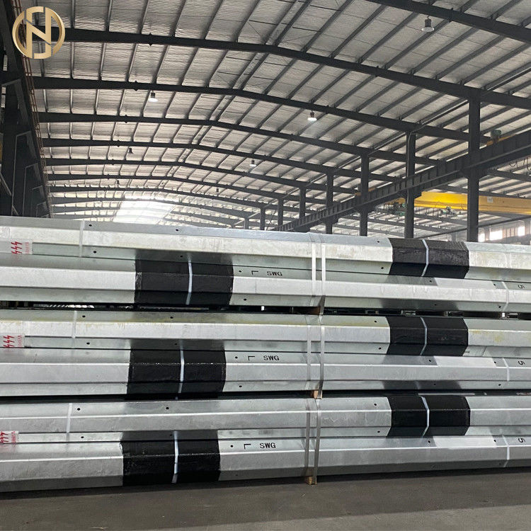 La inmersión caliente de ASTM 633 el 12m galvanizó el metal poste ligero para la transmisión de poder